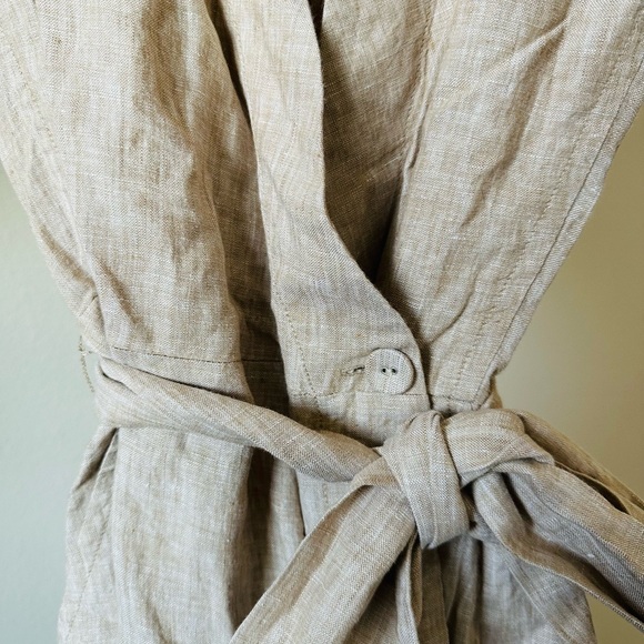 Everlane Linen Wrap Dress - Picture 4 of 7